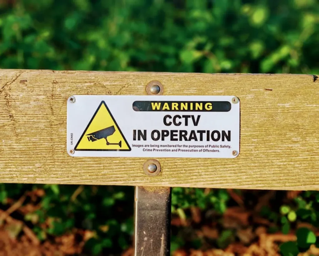 Travel Warning: How to Read Alerts Before You Book
